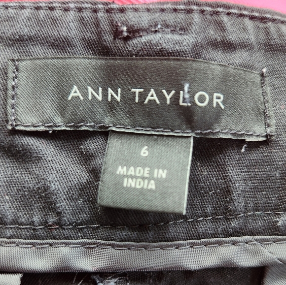 Ann Taylor black shorts - Picture 5 of 6